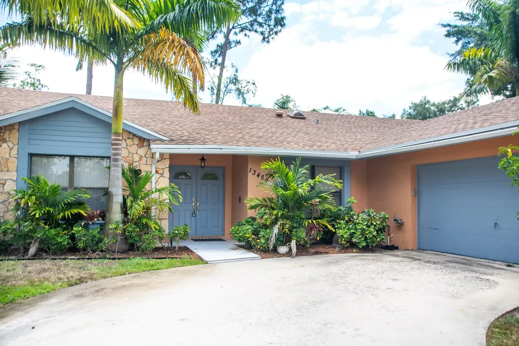 13484 Jonquil Court Wellington FL 33414