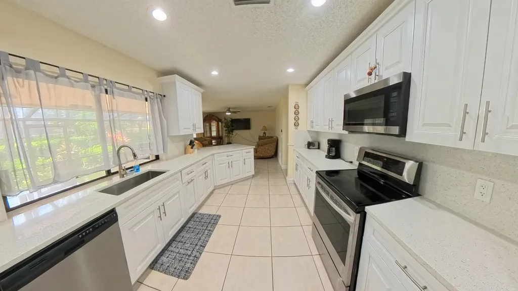 13484 Jonquil Court Wellington FL 33414
