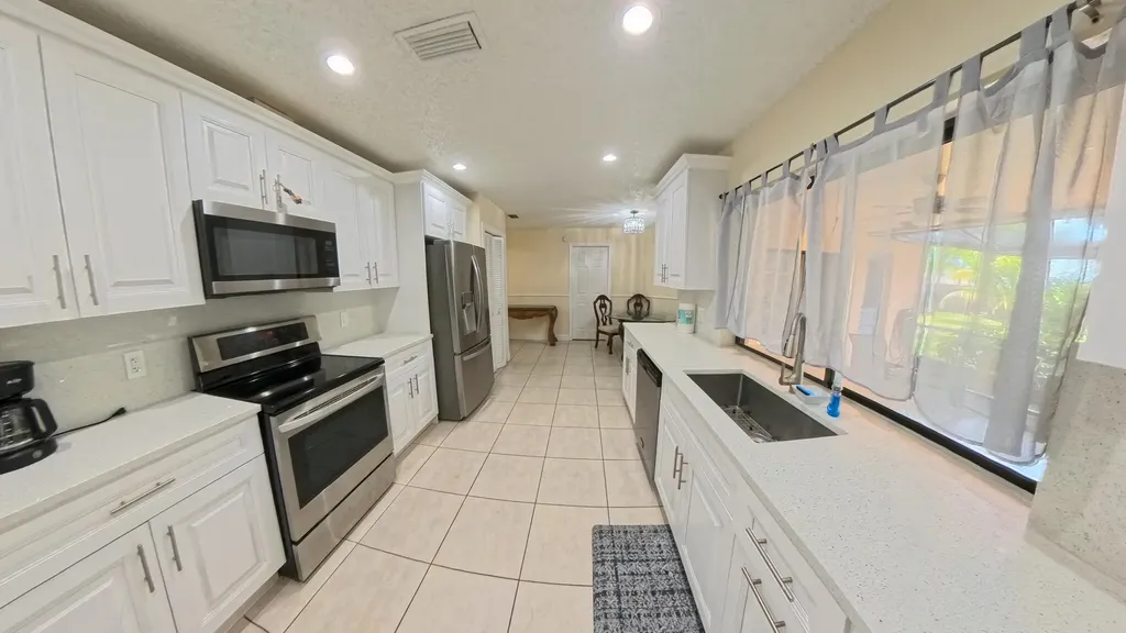 13484 Jonquil Court Wellington FL 33414
