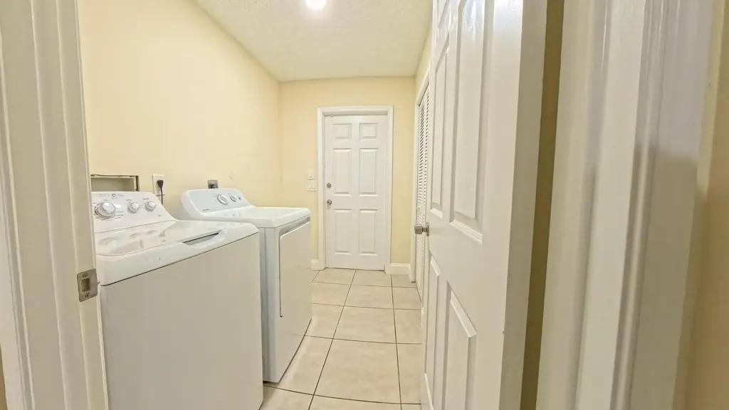 13484 Jonquil Court Wellington FL 33414