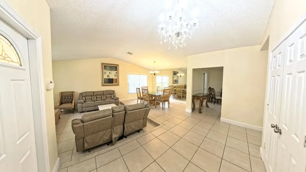 13484 Jonquil Court Wellington FL 33414
