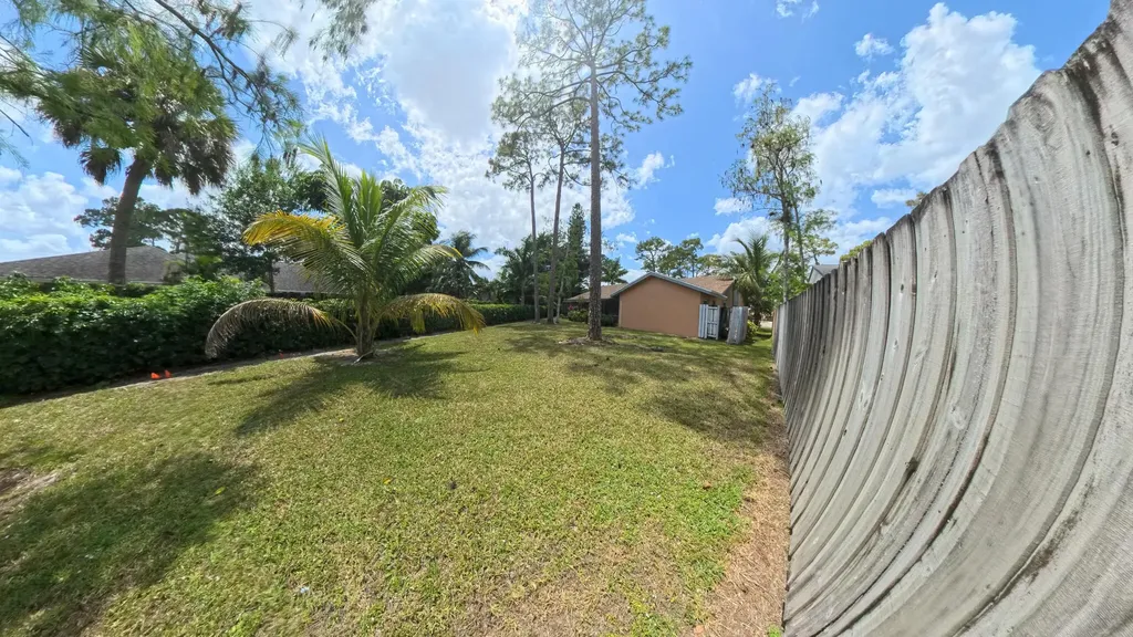 13484 Jonquil Court Wellington FL 33414