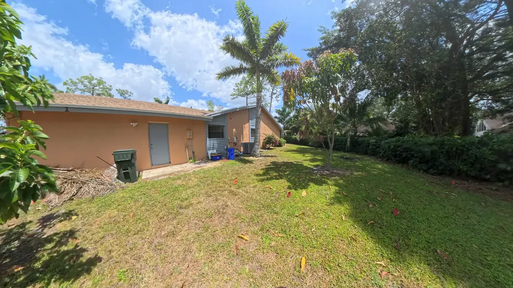 13484 Jonquil Court Wellington FL 33414
