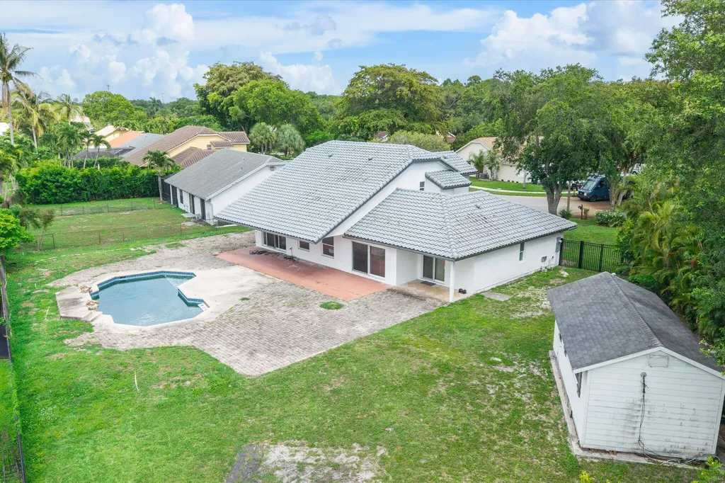 4391 NW 51st Street Coconut Creek FL 33073