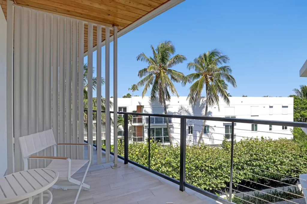 106 Inlet Way Palm Beach Shores FL 33404