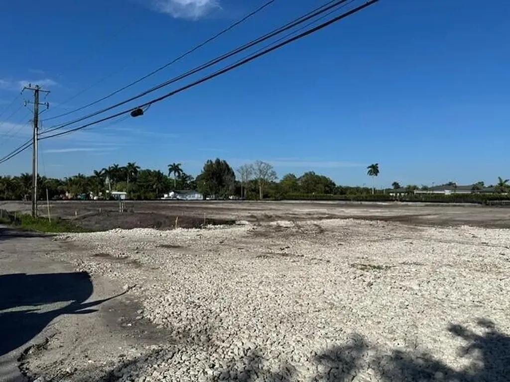 4800 SW 78th Avenue Davie FL 33328