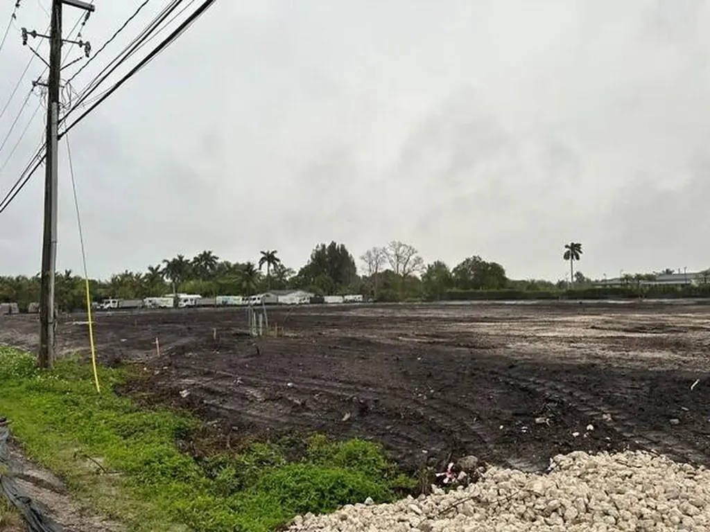 4800 SW 78th Avenue Davie FL 33328