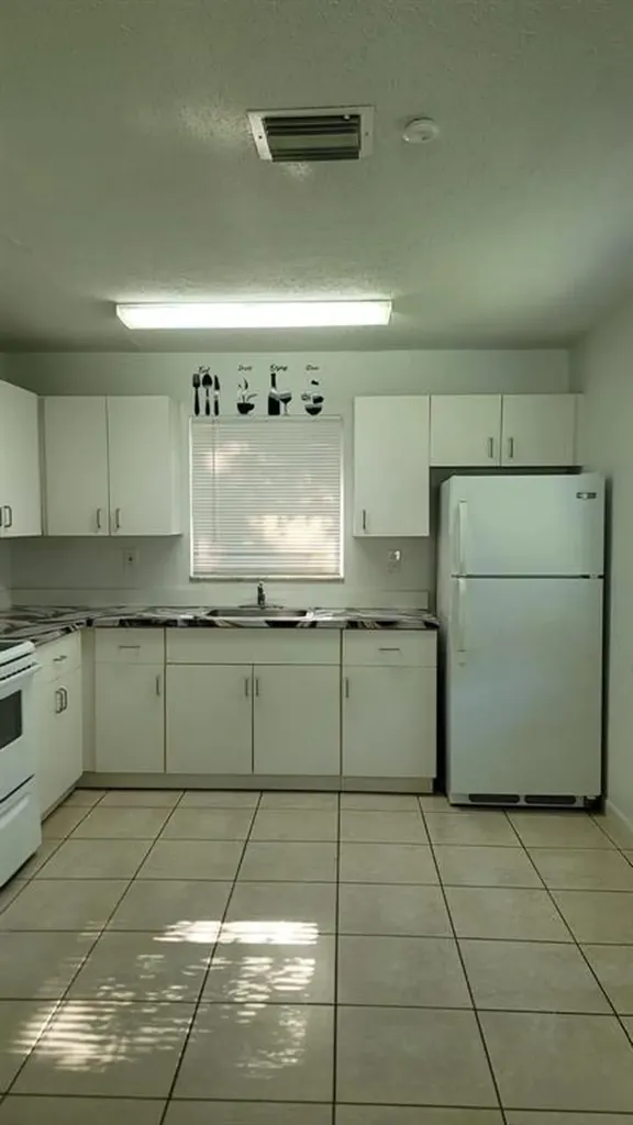 2223 Taylor Street Hollywood FL 33020