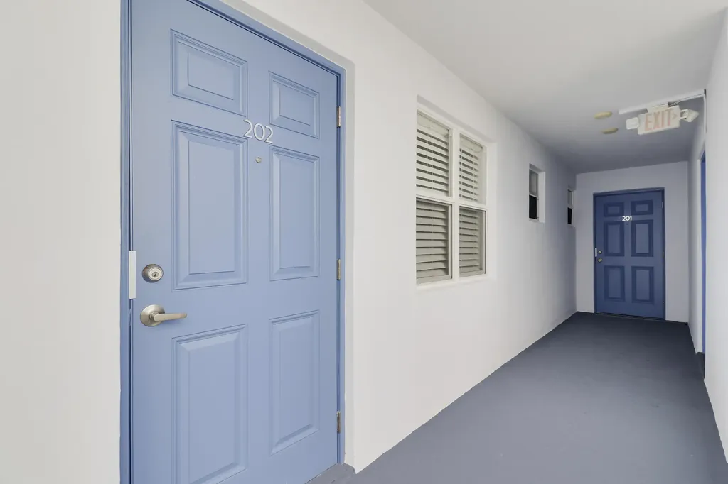 1820 New Palm Way Boynton Beach FL 33435