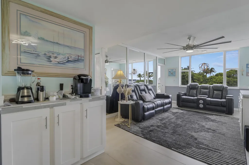 1820 New Palm Way Boynton Beach FL 33435
