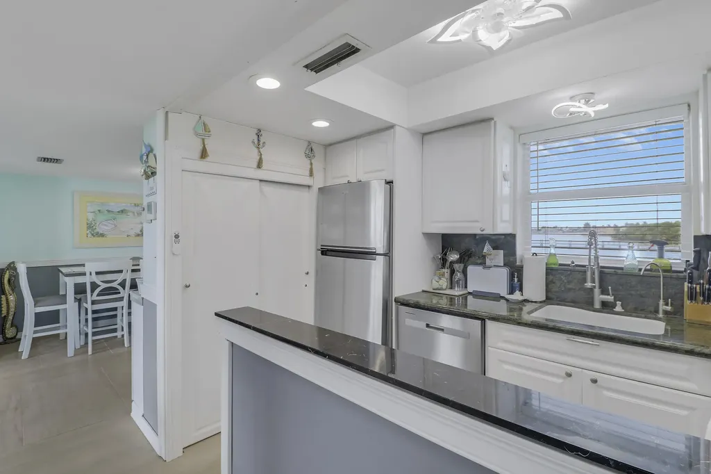 1820 New Palm Way Boynton Beach FL 33435