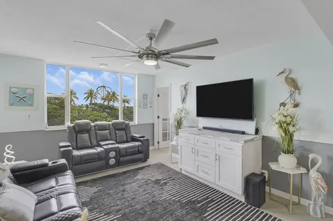 1820 New Palm Way Boynton Beach FL 33435