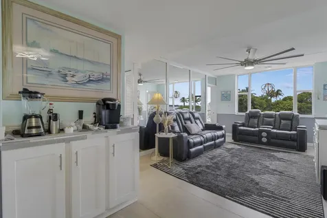 1820 New Palm Way Boynton Beach FL 33435