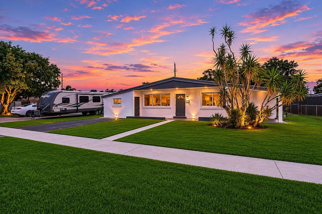 620 N 66th Avenue Hollywood FL 33024