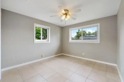 620 N 66th Avenue Hollywood FL 33024