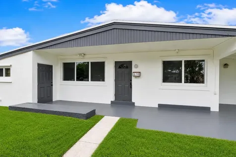 620 N 66th Avenue Hollywood FL 33024