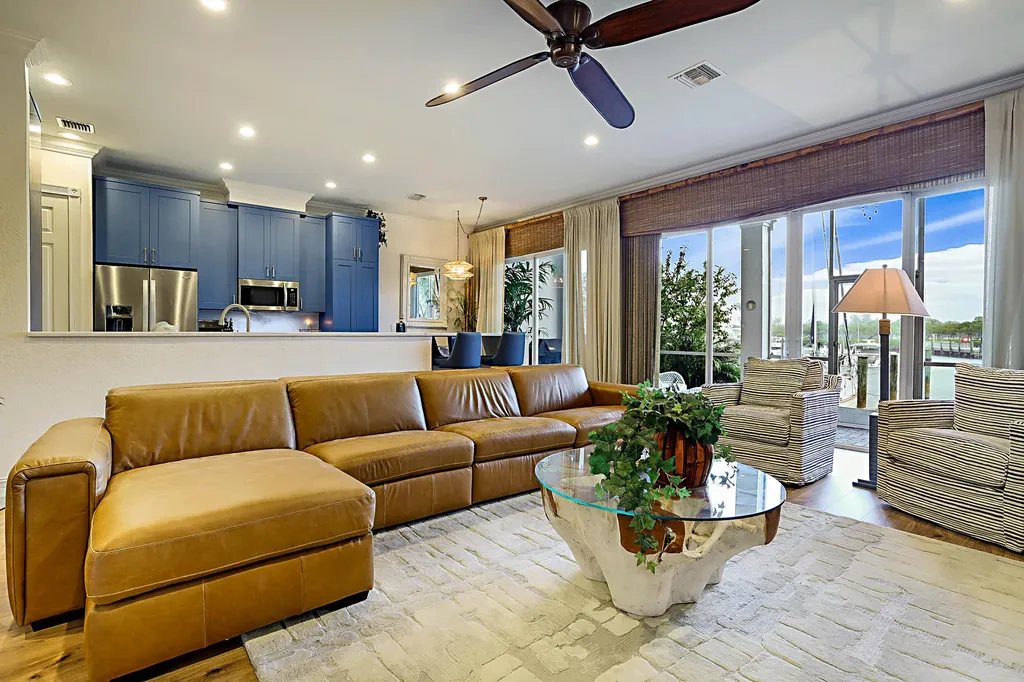 1000 N Us-1 Jupiter FL 33477
