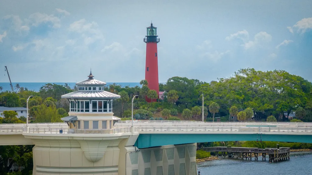 1000 N Us-1 Jupiter FL 33477