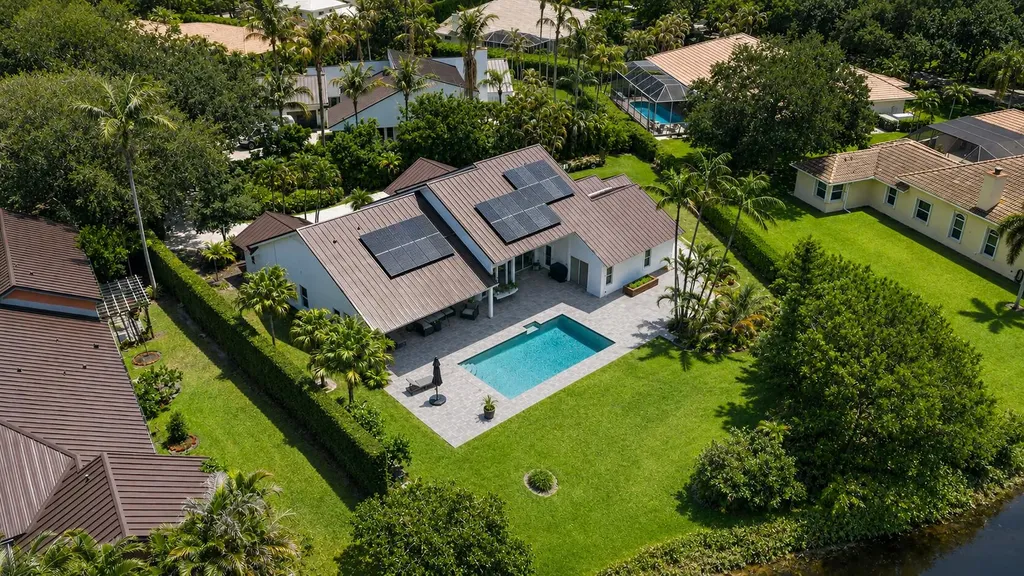 10290 SE Banyan Way Jupiter FL 33469