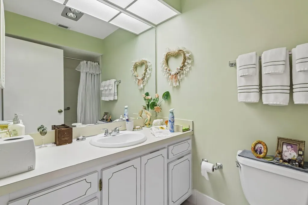 475 Holyoke Lane Lake Worth FL 33467