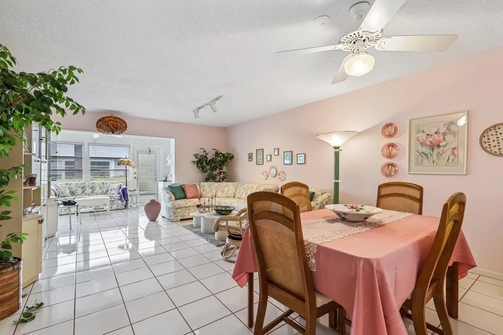 475 Holyoke Lane Lake Worth FL 33467