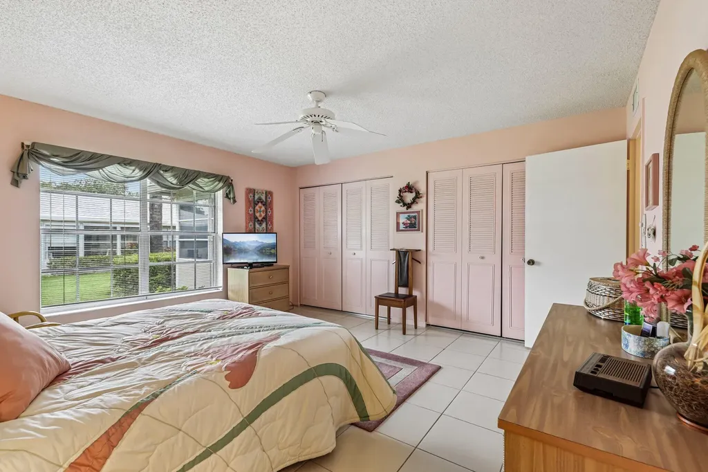 475 Holyoke Lane Lake Worth FL 33467