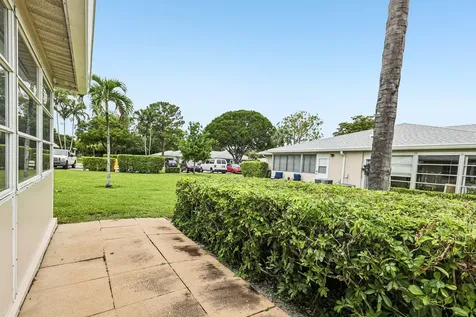 475 Holyoke Lane Lake Worth FL 33467