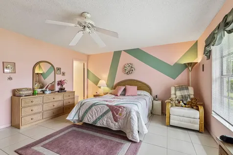 475 Holyoke Lane Lake Worth FL 33467
