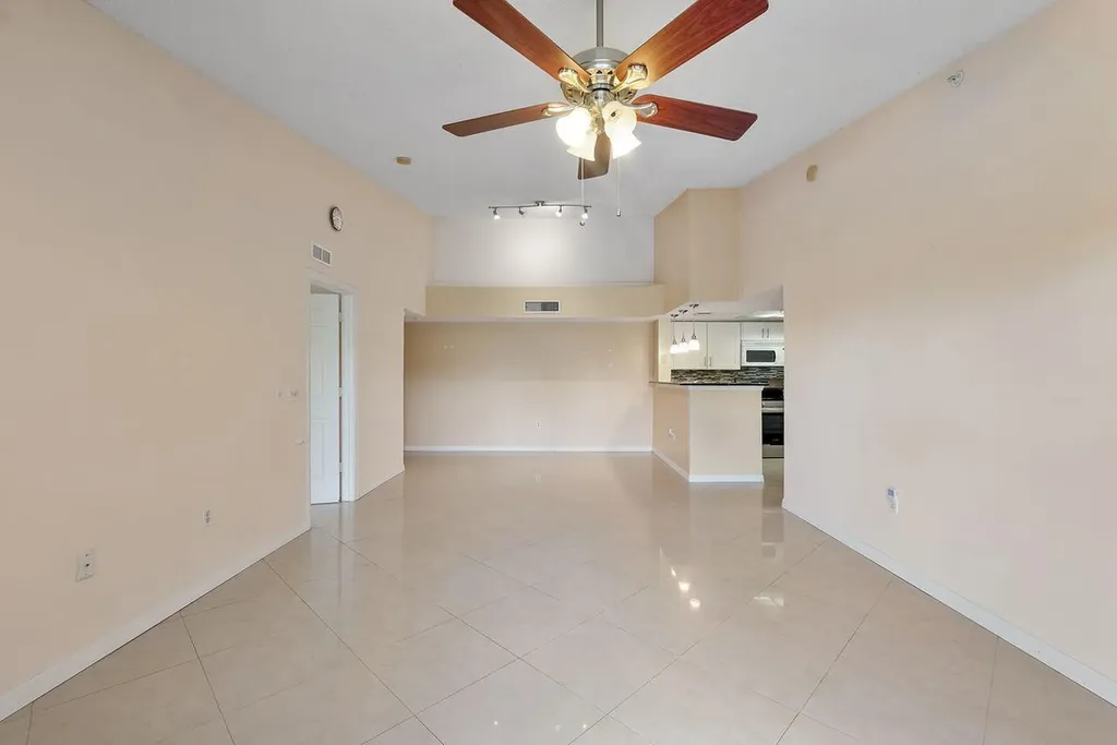5011 Wiles Road Coconut Creek FL 33073