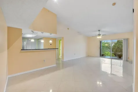 5011 Wiles Road Coconut Creek FL 33073