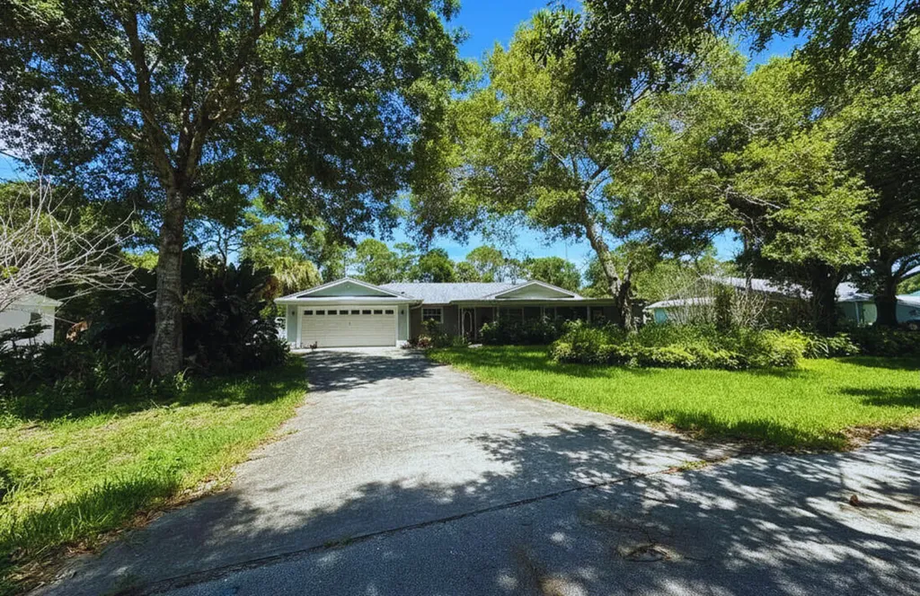 2725 47th Avenue Vero Beach FL 32966