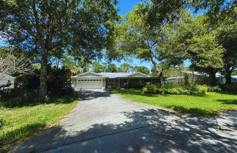 2725 47th Avenue Vero Beach FL 32966