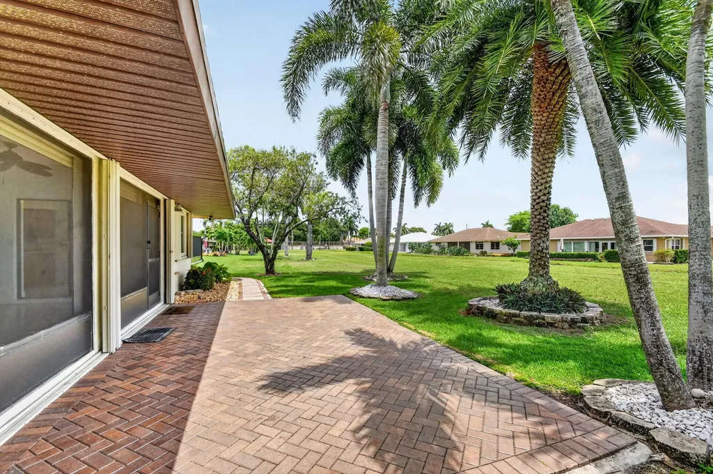 10460 Greentrail Drive N Boynton Beach FL 33436