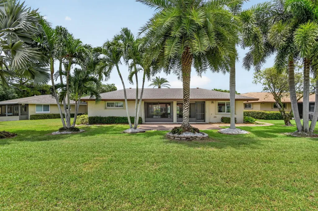 10460 Greentrail Drive N Boynton Beach FL 33436