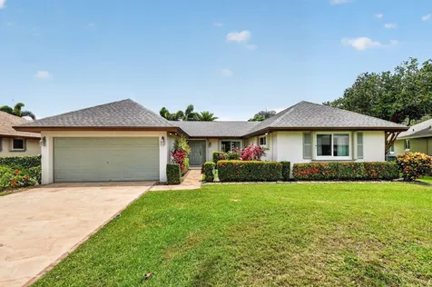 10460 Greentrail Drive N Boynton Beach FL 33436
