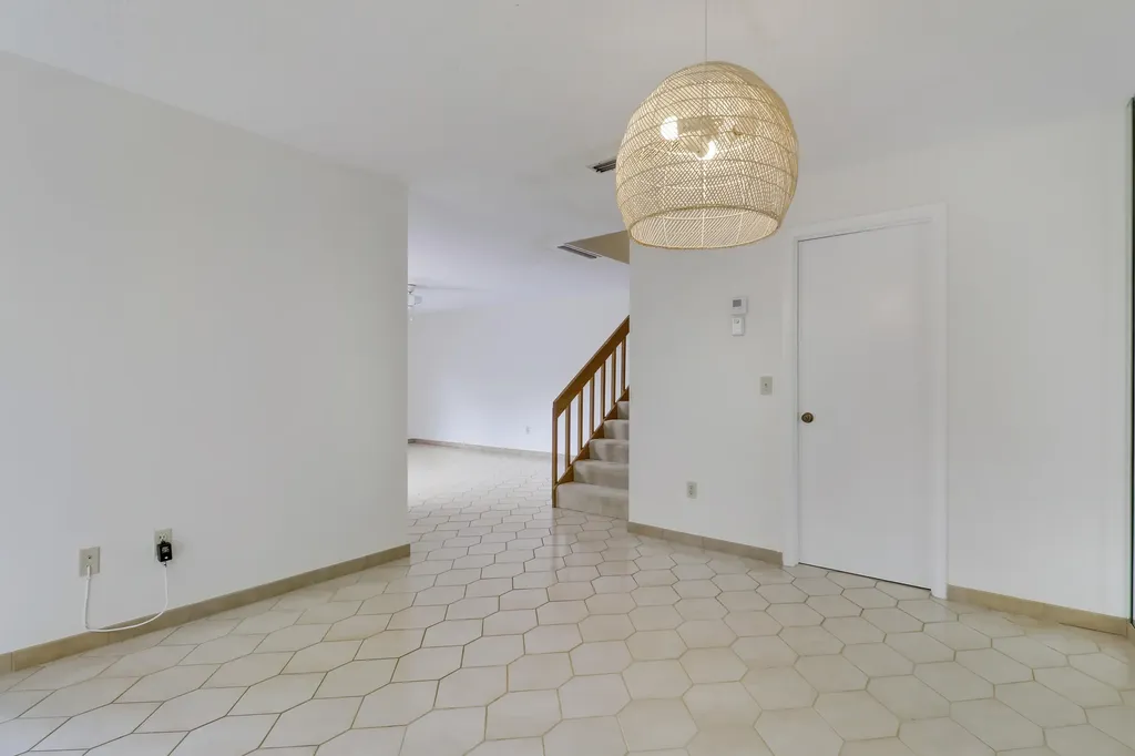 825 Center Street Jupiter FL 33458