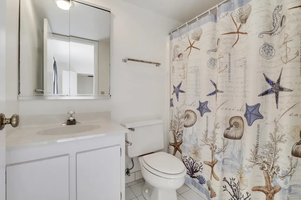 825 Center Street Jupiter FL 33458