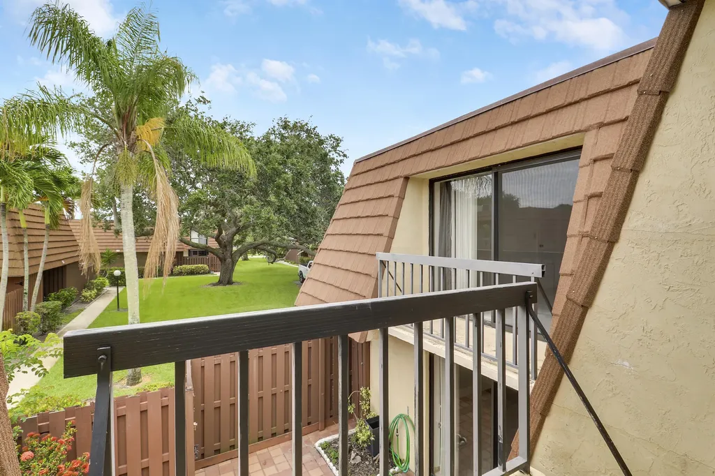 825 Center Street Jupiter FL 33458