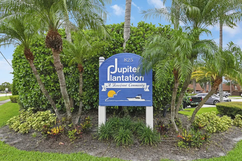 825 Center Street Jupiter FL 33458