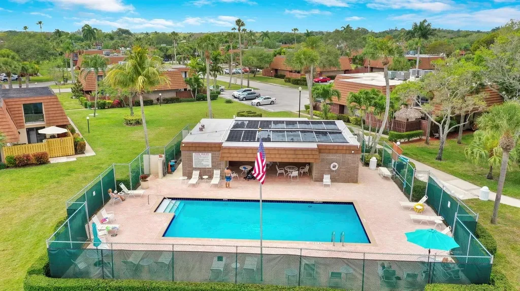 825 Center Street Jupiter FL 33458