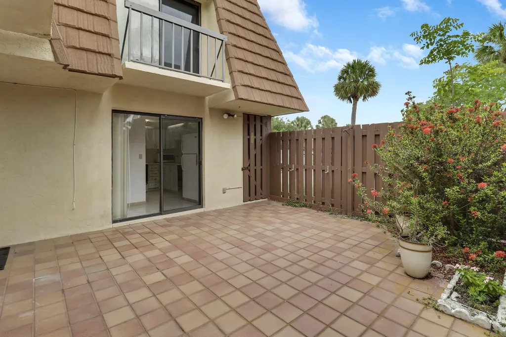 825 Center Street Jupiter FL 33458