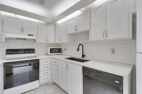 825 Center Street Jupiter FL 33458