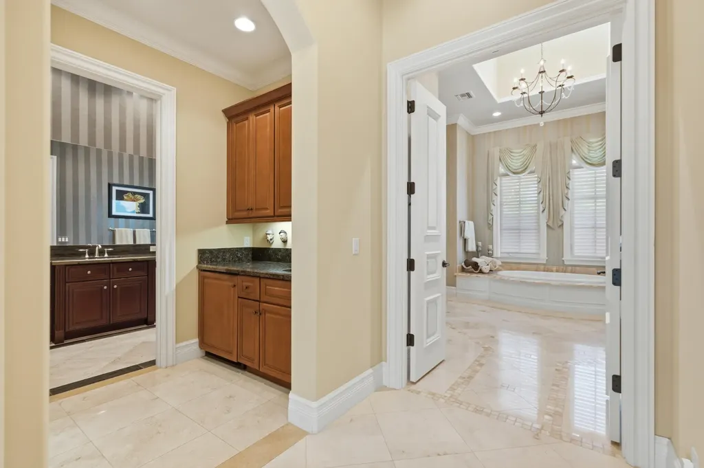104 SE Mira Lavella Port St Lucie FL 34984