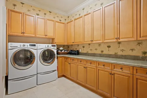 104 SE Mira Lavella Port St Lucie FL 34984