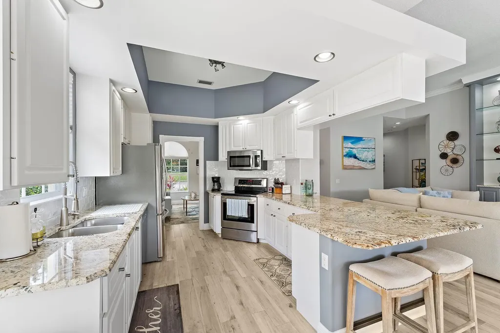 102 Euphrates Circle Palm Beach Gardens FL 33410