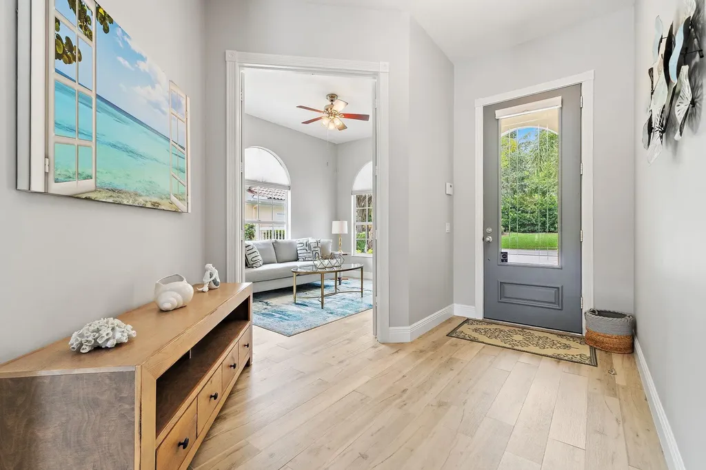 102 Euphrates Circle Palm Beach Gardens FL 33410