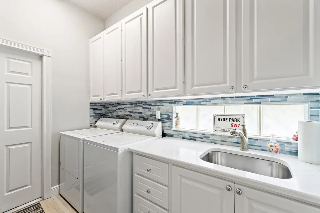 102 Euphrates Circle Palm Beach Gardens FL 33410