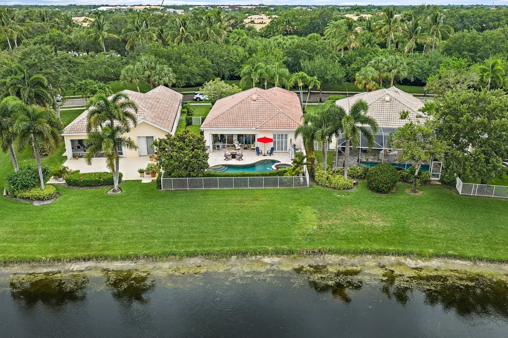 102 Euphrates Circle Palm Beach Gardens FL 33410
