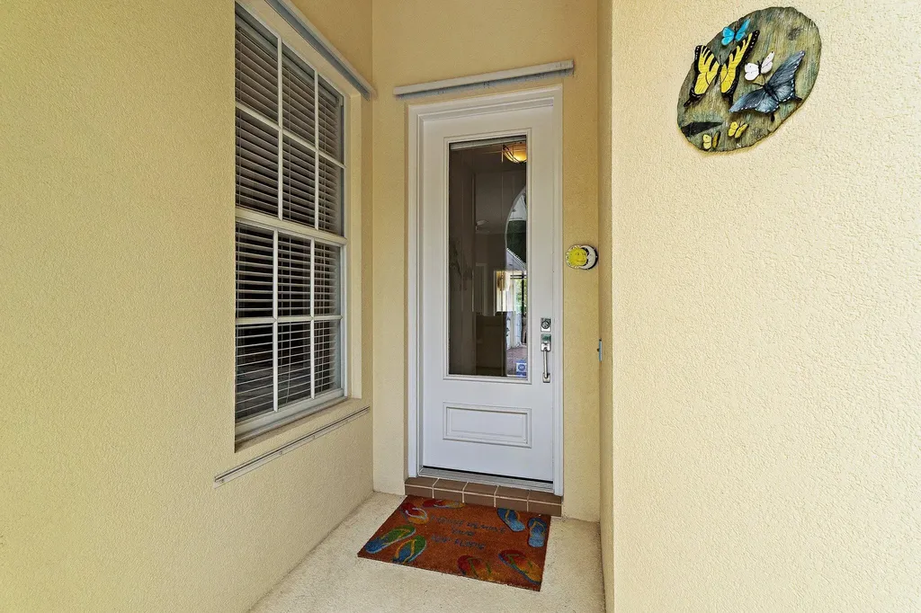 102 Euphrates Circle Palm Beach Gardens FL 33410