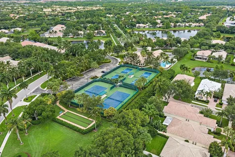 102 Euphrates Circle Palm Beach Gardens FL 33410